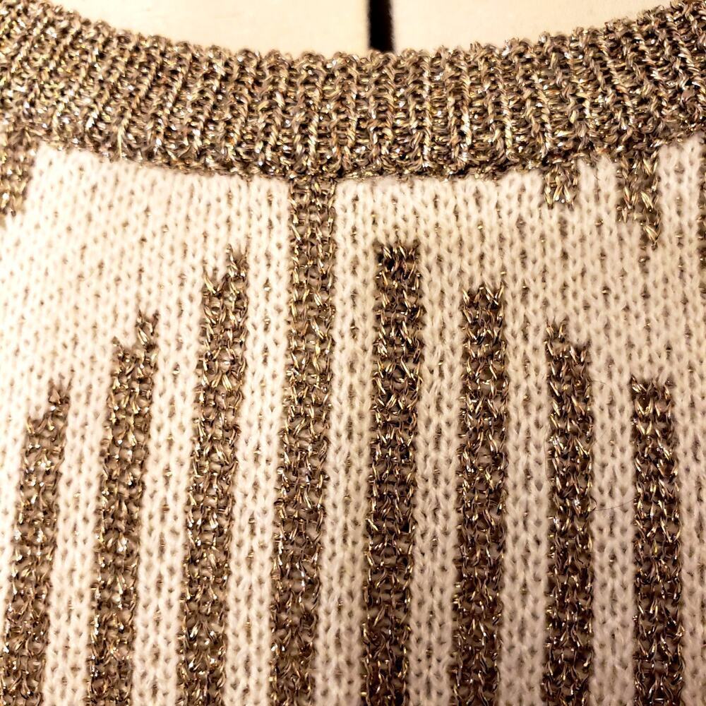 Lane Bryant Asymmetric Gold/Silver Sparkle Pullover Sweater | Size 14/16 | NWT - Picture 4 of 10